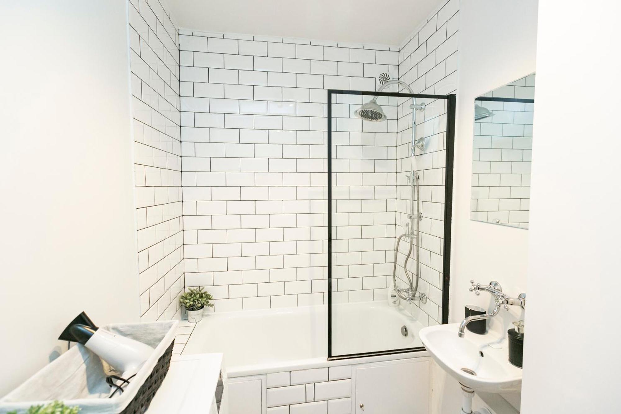 Nowogrodzka 78: Central Apartment with Smart TV near Lindleya Hospital Warsaw Exterior photo